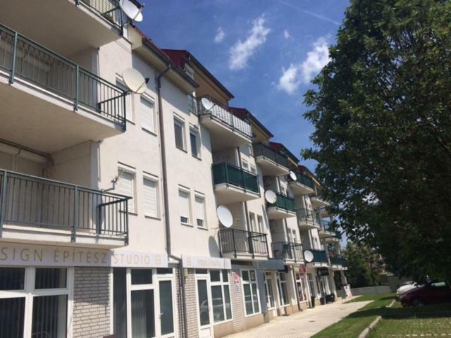 Rehab Apartment Хевіз Екстер'єр фото